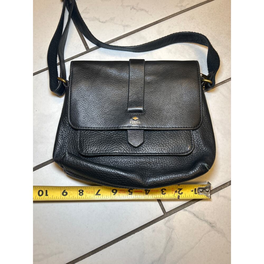 Fossil Kinley Small Black Leather Crossbody - Picture 4 of 6